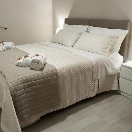 L' Albero Di Giada Bed & Breakfast Caserta Ngoại thất bức ảnh