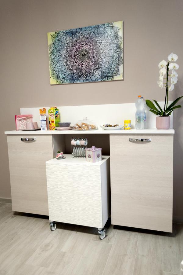 L' Albero Di Giada Bed & Breakfast Caserta Ngoại thất bức ảnh